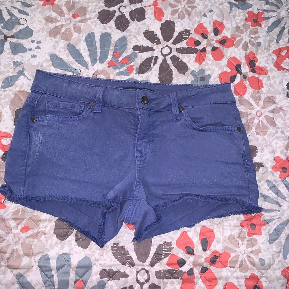 Level 99 shorts